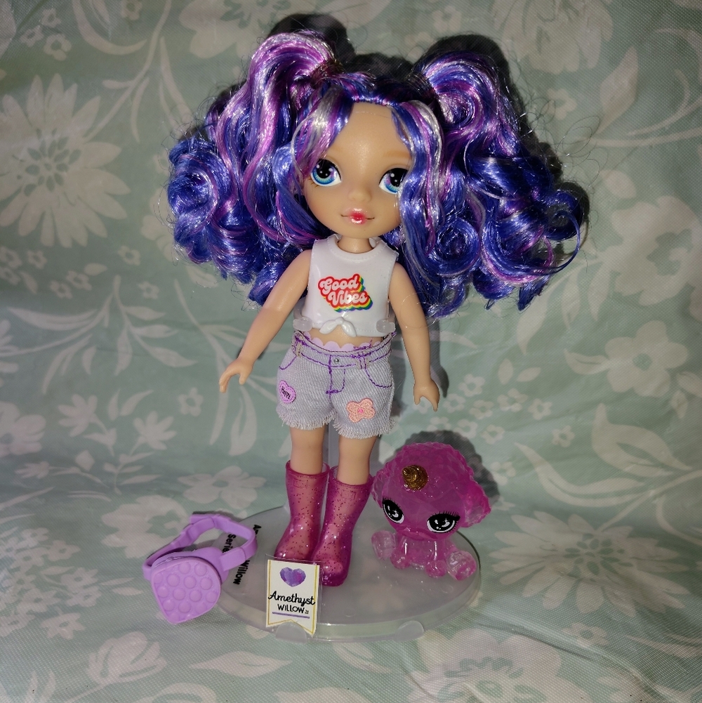 Rainbow High Littles Amethyst Willow